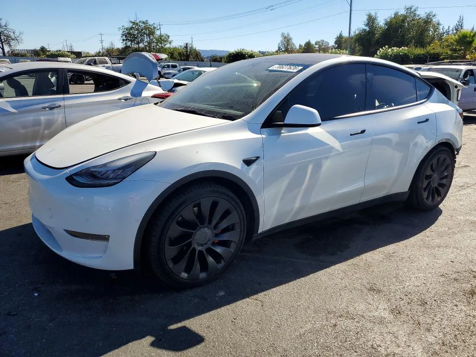 2020 Tesla Model Y VIN 5YJYGDEF1LF033694 фото 1
