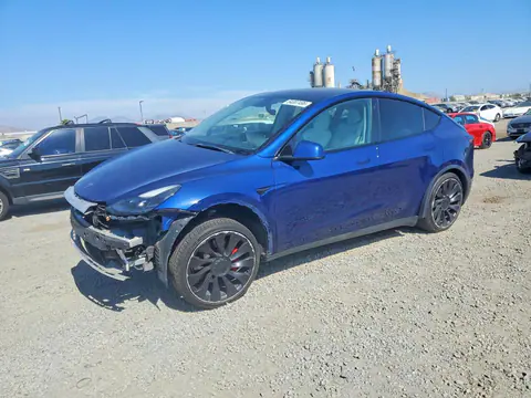 5YJYGDEFXMF215864 — 2021 Tesla Model Y, Передняя часть (Front End), фото до ремонта