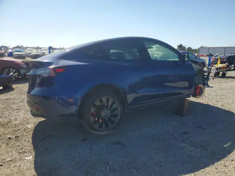 2021 Tesla Model Y VIN 5YJYGDEFXMF215864 фото 3