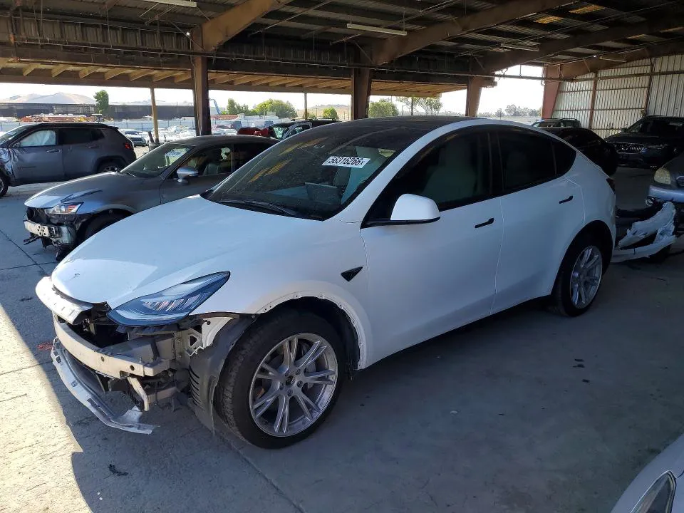 2021 Tesla Model Y VIN 5YJYGDEE2MF161810 фото 1