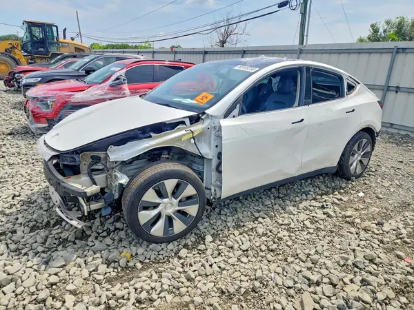 5YJYGDEE4MF254201 — 2021 Tesla Model Y, Повреждения со всех сторон (All Over), фото до ремонта