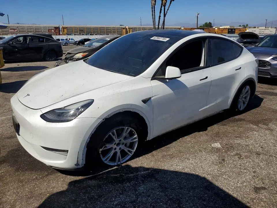 5YJYGDEE7MF304640 Tesla Model Y 2021 — повреждение Передняя часть, фото до ремонта