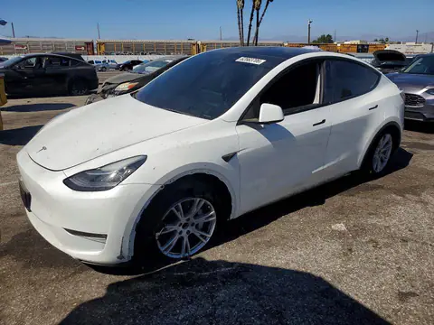 5YJYGDEE7MF304640 — 2021 Tesla Model Y, Передняя часть (Front End), фото до ремонта
