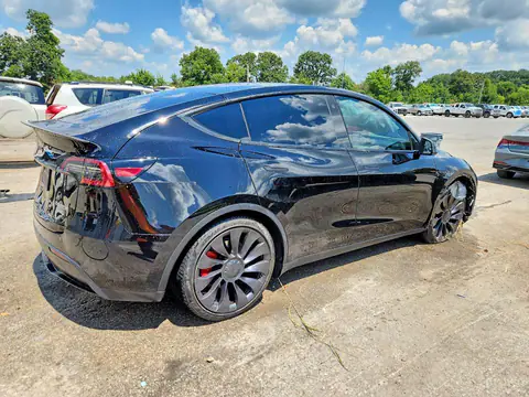 5YJYGDEFXMF301434 — 2021 Tesla Model Y, фото 3 с аукциона Copart 30.09.2026, Передняя часть