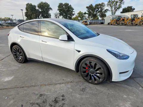 2021 Tesla Model Y VIN 5YJYGDEF2MF137015 фото 4
