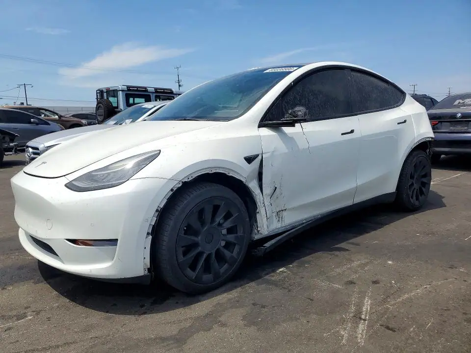 5YJYGDEE8MF219225 Tesla Model Y 2021 — повреждение Задняя часть, фото до ремонта
