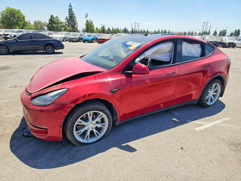 2021 Tesla Model Y VIN 5YJYGDEE7MF153637 фото 1
