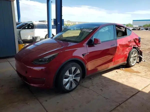 5YJYGDEE9MF205267 — 2021 Tesla Model Y, Боковая часть (Side), фото до ремонта
