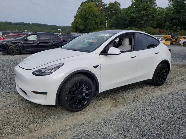 5YJYGDEE7MF093519 — 2021 Tesla Model Y, Боковая часть (Side), фото до ремонта