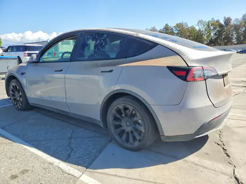 2021 Tesla Model Y VIN 5YJYGDEE1MF239767 фото 2