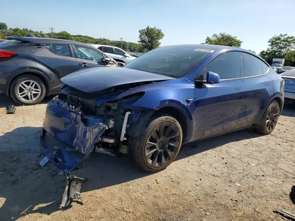 5YJYGDEE0MF129647 Tesla Model Y 2021 — повреждение Передняя часть, фото до ремонта