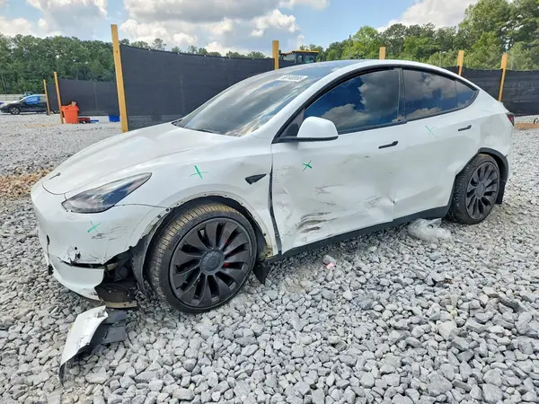 5YJYGDEF5MF304399 — 2021 Tesla Model Y, Боковая часть (Side), фото до ремонта