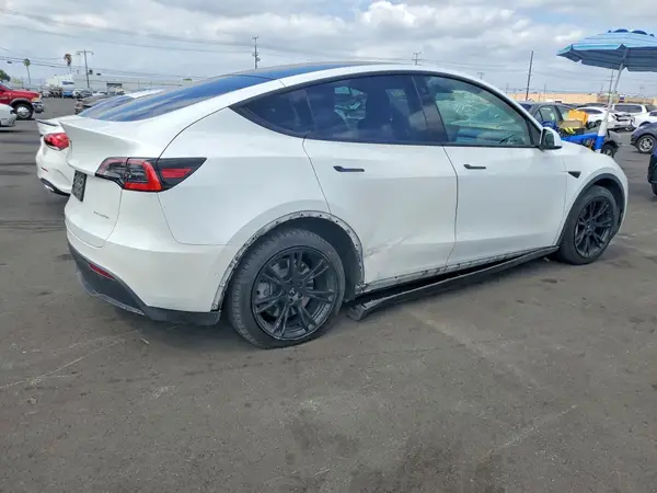 2021 TESLA MODEL Y VIN 5YJYGDEE8MF077829 фото 3