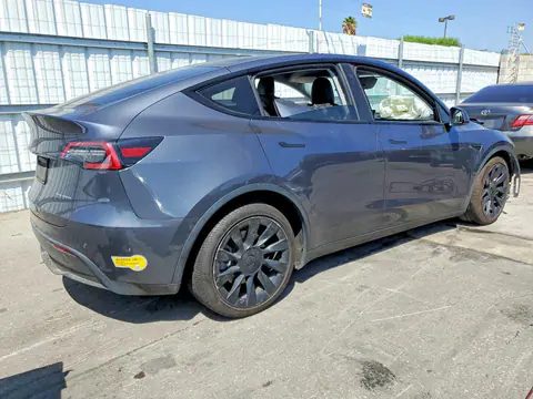 2021 Tesla Model Y VIN 5YJYGAEE8MF276765 фото 3