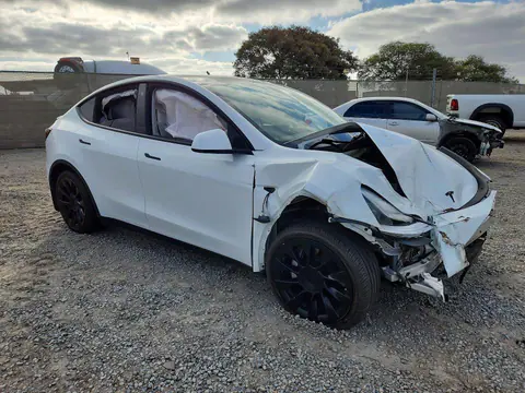 2021 Tesla Model Y VIN 5YJYGDEE3MF282829 фото 4