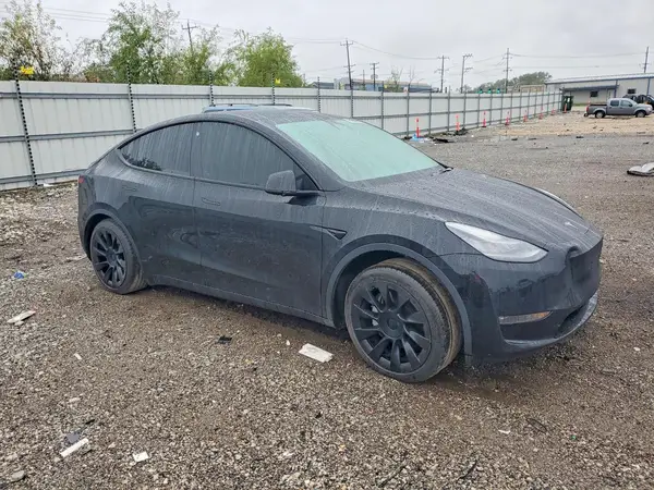 5YJYGDEE7MF183088 — 2021 Tesla Model Y, фото 4 с аукциона Copart, Задняя часть