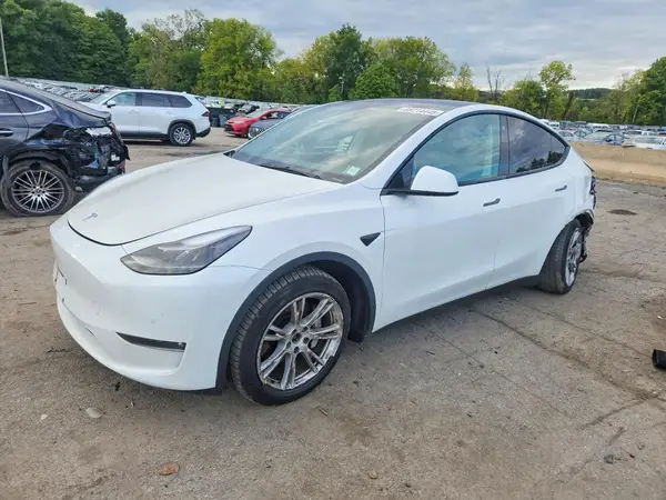 5YJYGDEE8MF180717 — 2021 Tesla Model Y, Задняя часть (Rear End), фото до ремонта