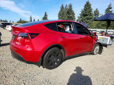 2021 Tesla Model Y VIN 5YJYGDEE4MF174736 фото 3
