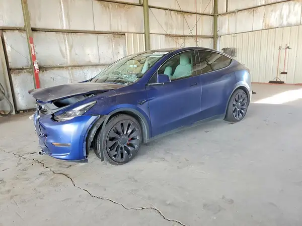5YJYGDEFXMF245656 — 2021 Tesla Model Y, Передняя часть (Front End), фото до ремонта