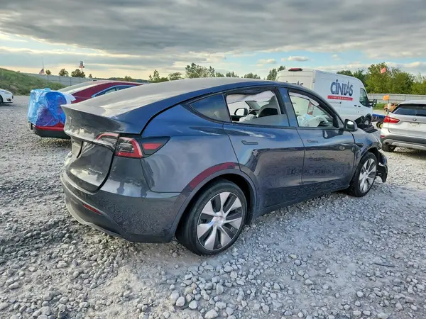 5YJYGDEE8MF189319 — 2021 Tesla Model Y, фото 3 с аукциона Copart, Передняя часть