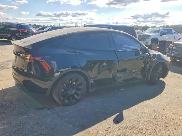 5YJYGDEE9MF173145 — 2021 Tesla Model Y, фото 3 с аукциона Copart 02.10.2026, Боковая часть