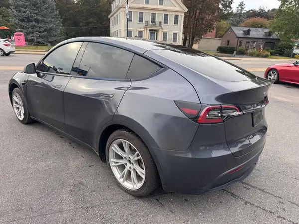 5YJYGDEE2MF200511 — 2021 Tesla Model Y, фото 3 с аукциона Copart 09.10.2026, Естественный износ
