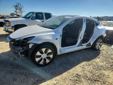5YJYGDEE8MF232010 — 2021 Tesla Model Y, Передняя часть (Front End), фото до ремонта