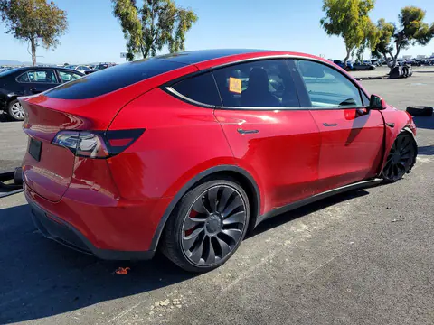 2022 Tesla Model Y VIN 7SAYGDEF0NF448978 фото 3