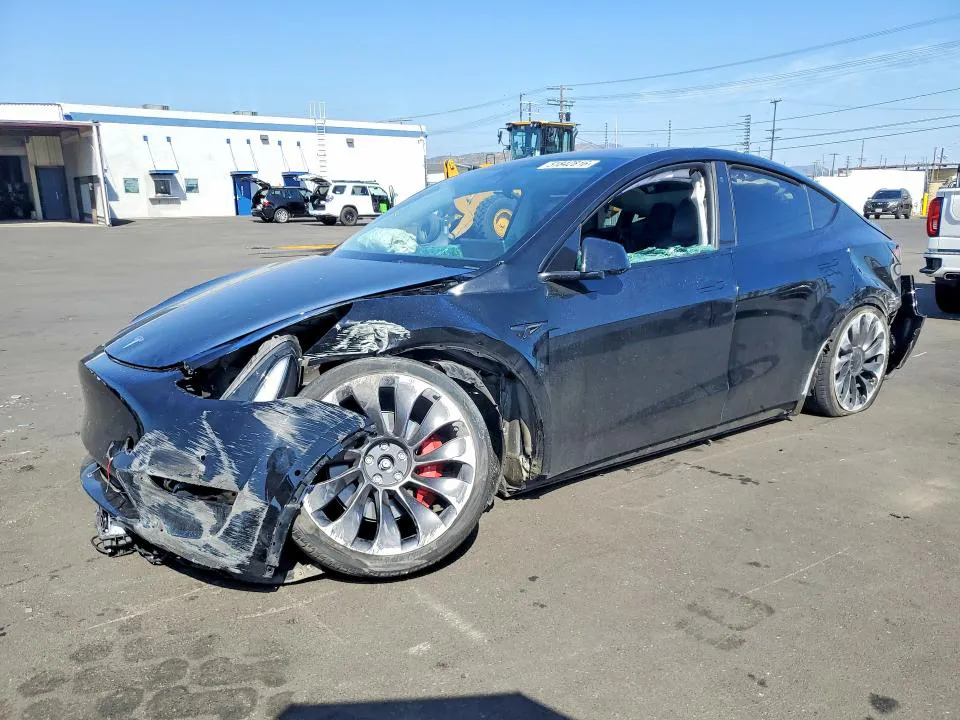 2022 TESLA MODEL Y VIN 7SAYGDEF4NF490568 фото 1