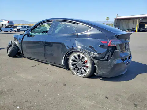2022 TESLA MODEL Y VIN 7SAYGDEF4NF490568 фото 2