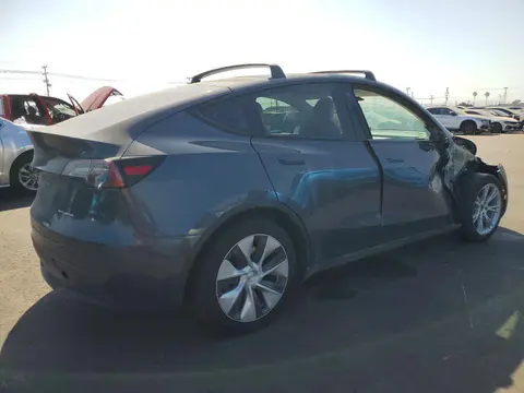 2022 Tesla Model Y VIN 7SAYGAEE1NF558671 фото 3