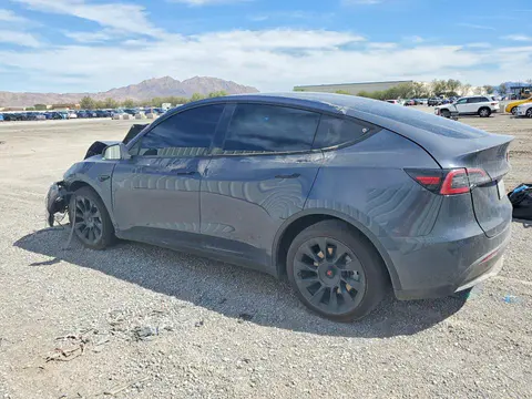 2022 Tesla Model Y VIN 7SAYGDEE9NF494882 фото 2