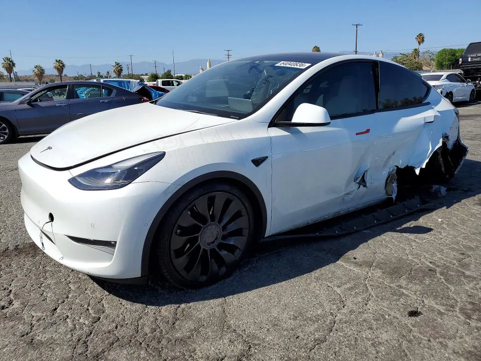 2022 Tesla Model Y VIN 7SAYGDEF3NF537251 фото 1