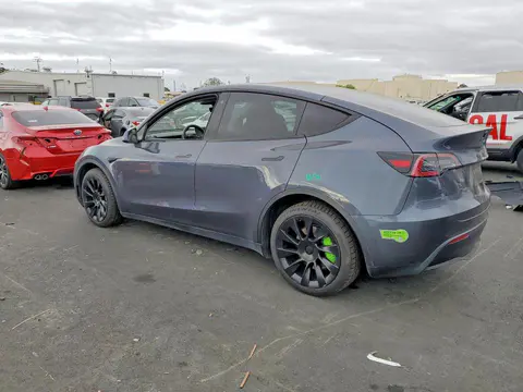2022 Tesla Model Y VIN 7SAYGDEE9NF559374 фото 2