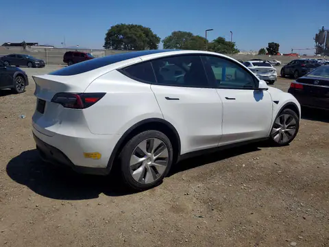 2022 Tesla Model Y VIN 7SAYGDEE1NF358245 фото 3