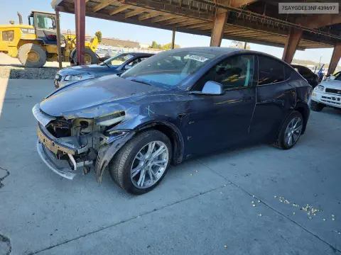 7SAYGDEE3NF439697 — 2022 Tesla Model Y, Передняя часть, фото до ремонта