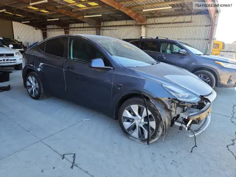 2022 Tesla Model Y VIN 7SAYGDEE3NF439697 фото 4