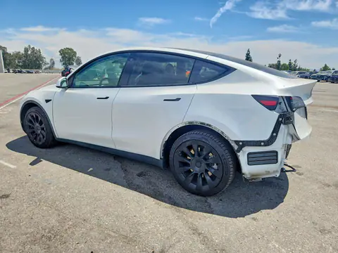 2022 Tesla Model Y VIN 7SAYGAEE7NF429723 фото 2
