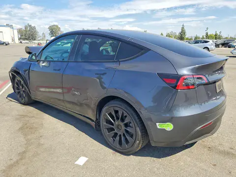 2022 Tesla Model Y VIN 7SAYGAEE6NF574137 фото 2
