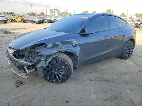 7SAYGDEE3NF467550 — 2022 Tesla Model Y, Передняя часть (Front End), фото до ремонта