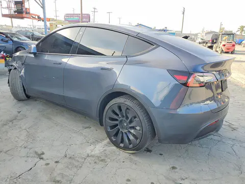 2022 Tesla Model Y VIN 7SAYGDEE3NF467550 фото 2