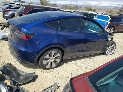7SAYGAEE3NF493127 — 2022 Tesla Model Y, фото 3 с аукциона Copart 13.10.2026, Передняя часть
