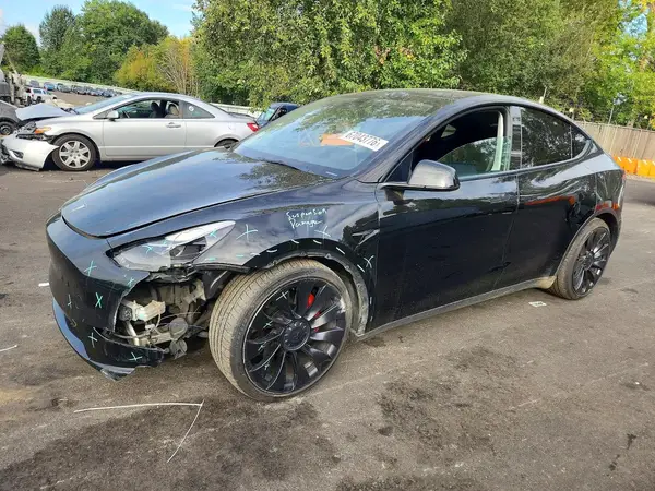 7SAYGDEF2NF346985 — 2022 Tesla Model Y, Передняя часть (Front End), фото до ремонта