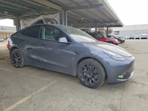 2022 Tesla Model Y VIN 7SAYGAEE5NF520554 фото 4