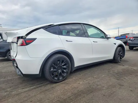 2022 Tesla Model Y VIN 7SAYGDEE7NA010804 фото 3