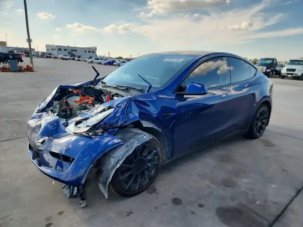 7SAYGDEE2NF448584 — 2022 Tesla Model Y, Передняя часть (Front End), фото до ремонта