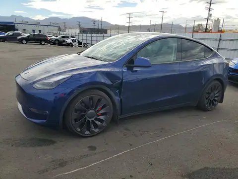 7SAYGDEF8NF404601 — 2022 Tesla Model Y, Передняя часть (Front End), фото до ремонта