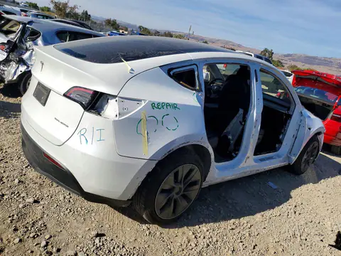 7SAYGDEE8NF434026 — 2022 Tesla Model Y, фото 3 с аукциона Copart 13.10.2026, Боковая часть