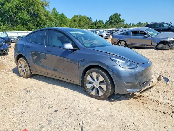 7SAYGDEEXNF310131 — 2022 Tesla Model Y, фото 4 с аукциона Copart, Передняя часть