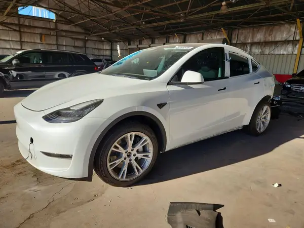 7SAYGDEE9NA015776 — 2022 Tesla Model Y, Задняя часть (Rear End), фото до ремонта